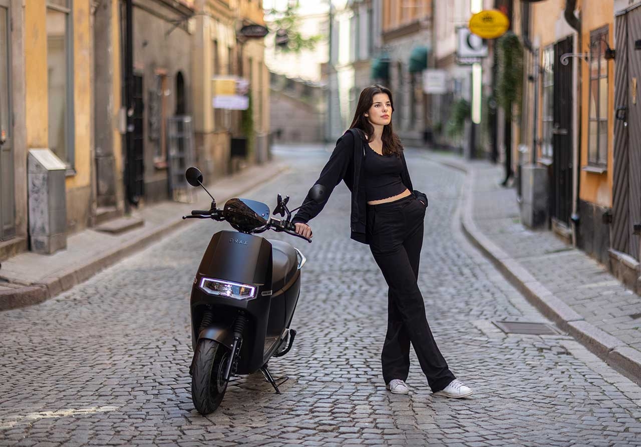 Drax Superior Max 45km/h Mattsvart Elmoped